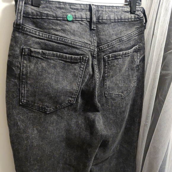 Distressed O.G. High Rise Jeans - Picture 6 of 7
